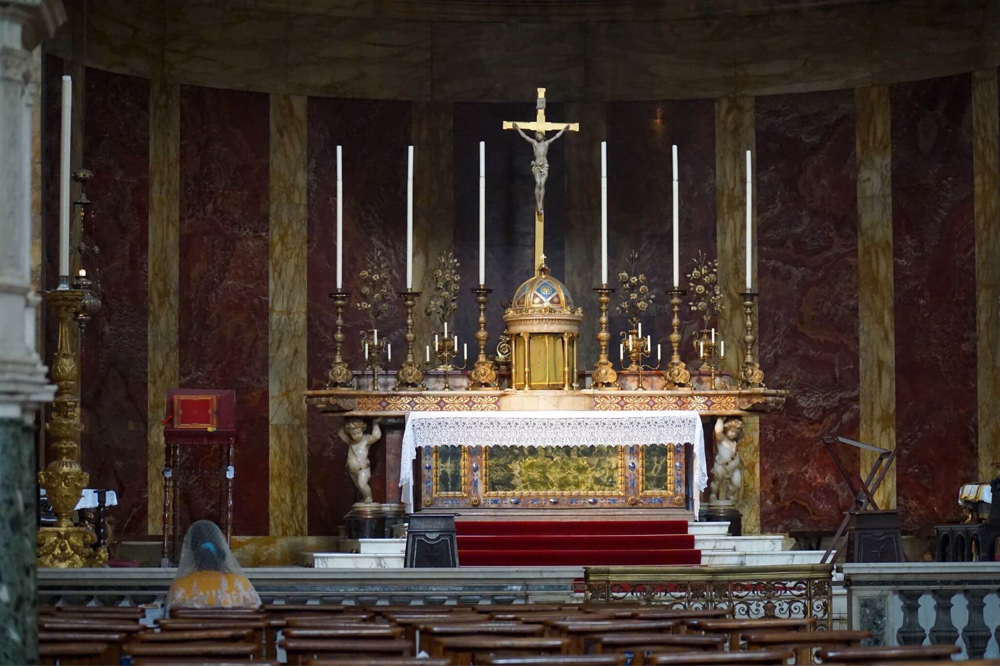Birmingham Oratory Altar